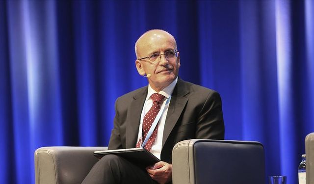 Bakan Şimşek’ten özel okullardaki fahiş fiyata tepki! "Kurala dayalı bir sistem kaçınılmaz hale geldi"