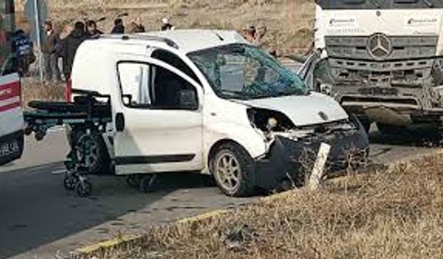 Muş'ta iki trafik kazasında 2 kişi hayatını kaybetti, 4 kişi yaralandı