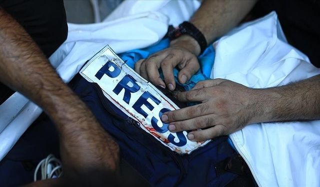 Sanders, İsrail saldırılarında öldürülen gazeteciler için soruşturma istedi