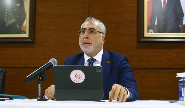 Çalışma ve Sosyal Güvenlik Bakanı Işıkhan, Bakü’de Türk iş insanlarıyla bir araya geldi