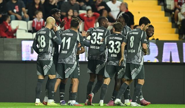 Gözler ve nefesler Trabzonspor–Beşiktaş maçında