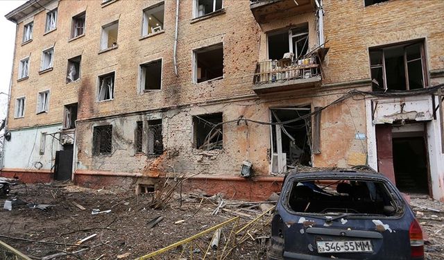 Zelenskiy, Rusya’nın 30 füze ve 450’den fazla İHA ile saldırı gerçekleştirdiğini açıkladı