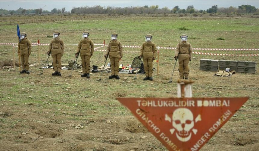 Mehmetçik, Karabağ'daki mayınlı arazilerin temizliği için Azerbaycan'a desteğini sürdürüyor