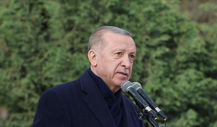 Cumhurbaşkanı Erdoğan: Yıkılan her şey daha iyisiyle yeniden inşa edilmeden deprem bölgelerinden ayrılmayacağız