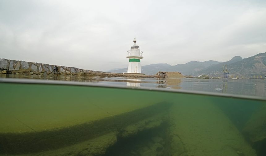 Depremin Hatay'ın kıyı şeridindeki etkileri su altında görüntülendi