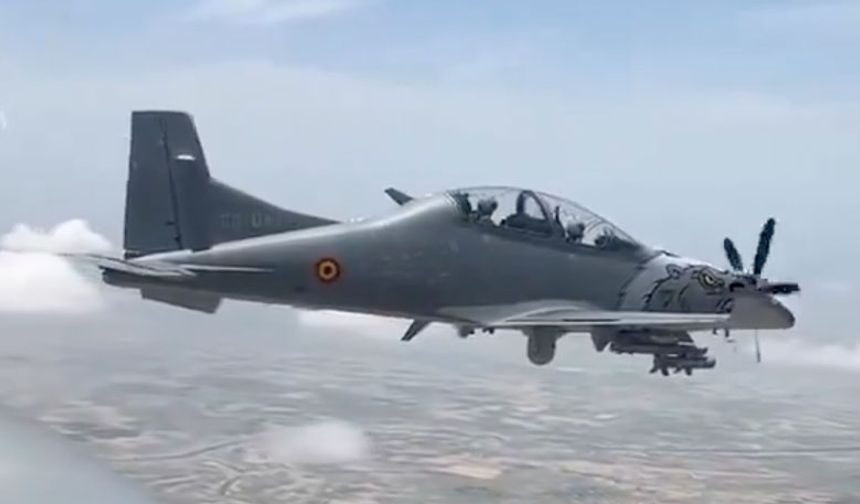 Çad’ın Silahlı HÜRKUŞ uçakları kol uçuşunda görüldü