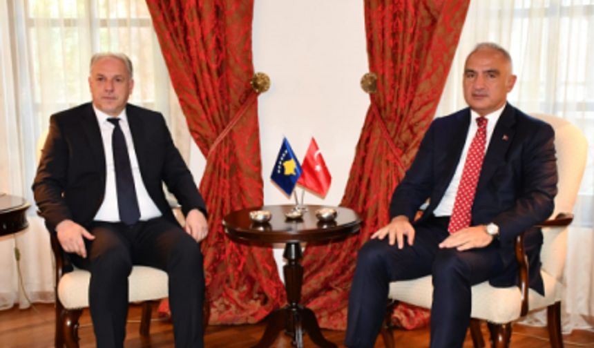 Bakan Ersoy, Kosova’daki Türk partisi lideriyle görüştü: Yeni projeler yolda