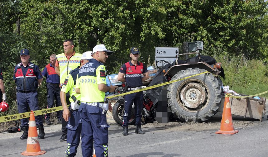 Aydın'da traktörle motosikletin çarpıştığı kazada 3 kişi yaşamını yitirdi