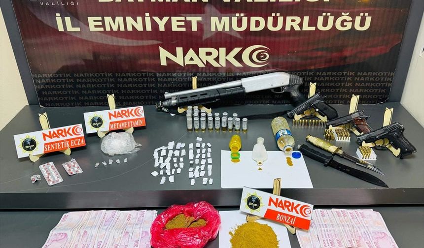 Batman'da uyuşturucu operasyonunda yakalanan 18 şüpheli tutuklandı
