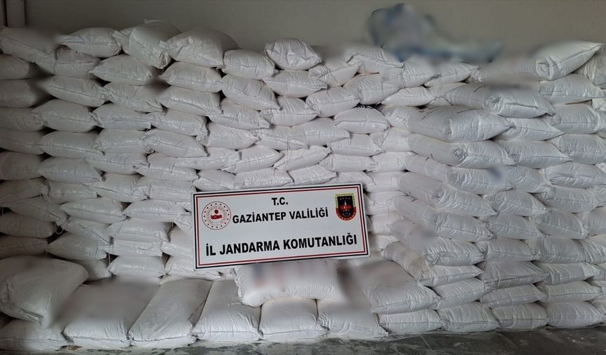 Gaziantep'te 3 ton 570 kilogram sahte deterjan ele geçirildi