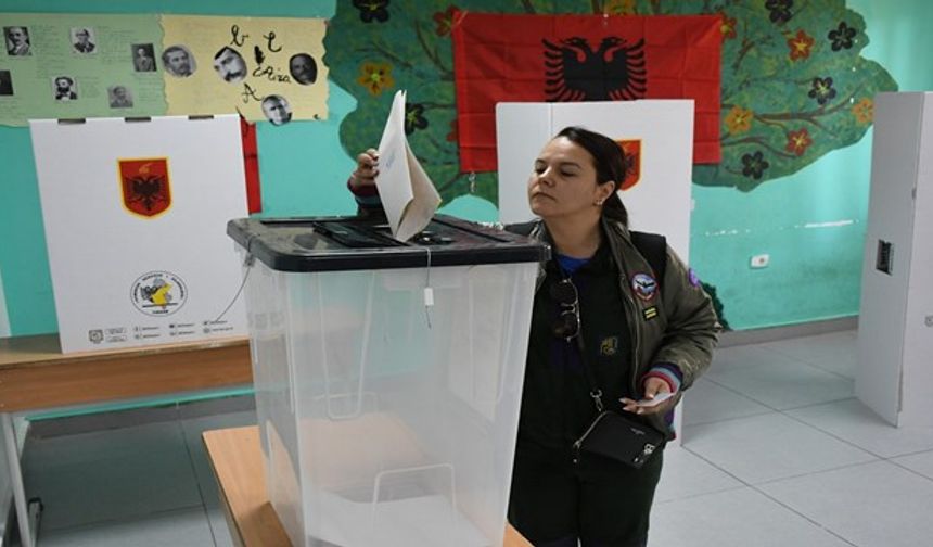 Arnavutluk Sandık Başında: 11. Genel Seçimde Kıyasıya Yarış