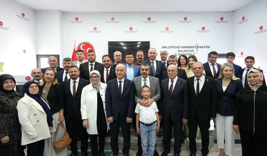 Bakan Tekin'den MHP Balıkesir İl Başkanlığına ziyaret