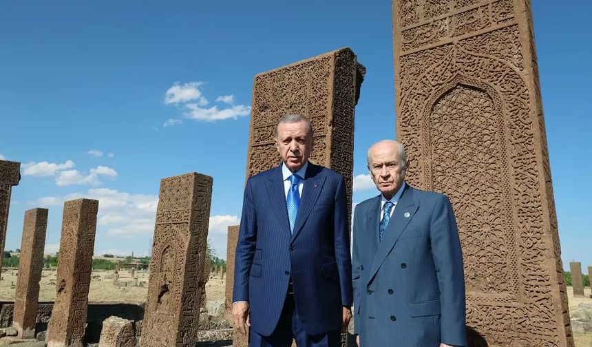 MHP Lideri Devlet Bahçeli: Türkiye'nin Sayın Erdoğan'a İhtiyacı var  yolundan caymaya hakkı yoktur