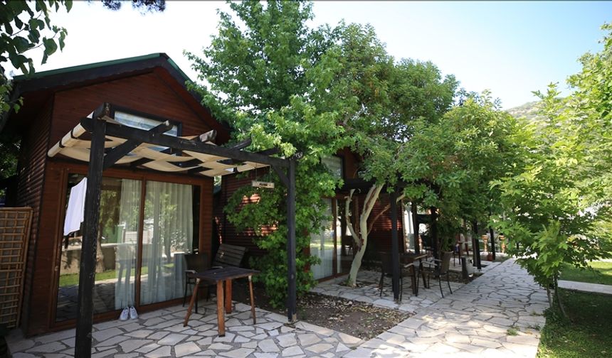 Antalya'da doğayla baş başa tatilin adresi bungalov evler bayramda dolu olacak