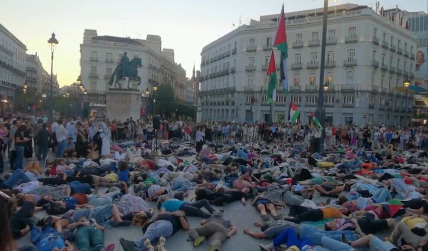 Madrid sokaklarını dolduran İspanyollar, İsrail'in Gazze'deki soykırımına tepki gösterdi