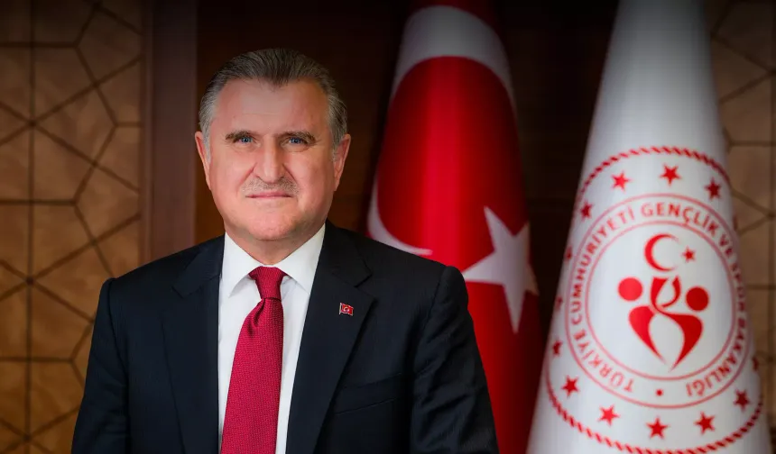Bakan Bak, Trendyol Süper Lig'e yükselen Gençlerbirliği'ni tebrik etti