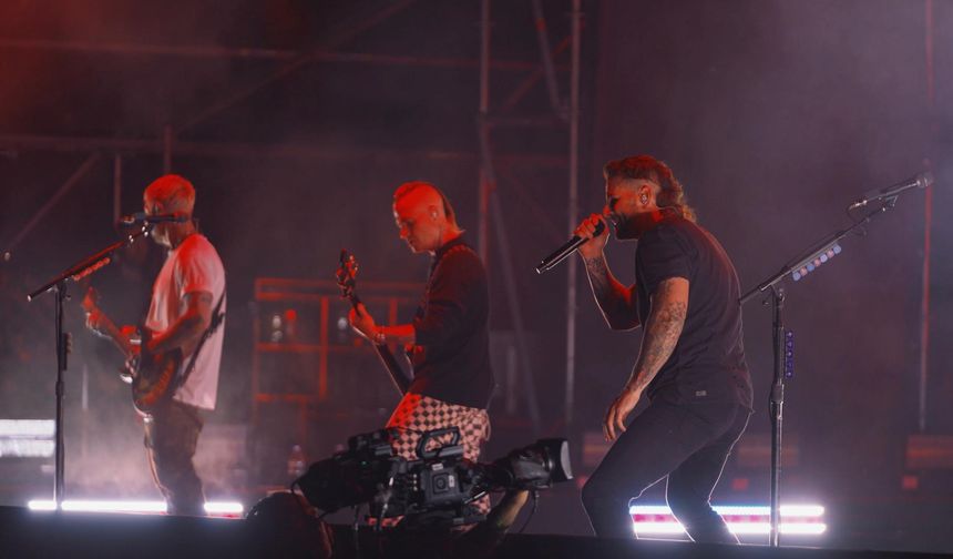 Avenged Sevenfold, Türkiye'deki ilk konserini İstanbul'da verdi