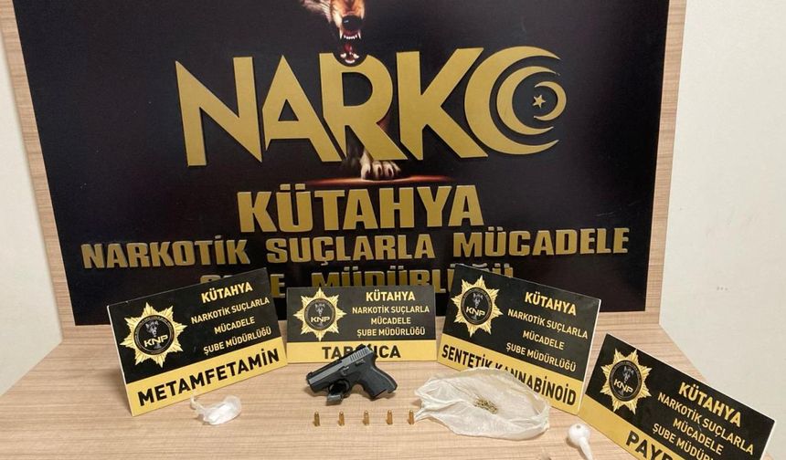 Kütahya’da Operasyon: 64 Bin Kullanımlık Sentetik Madde Ele Geçirildi, 2 Kişi Tutuklandı