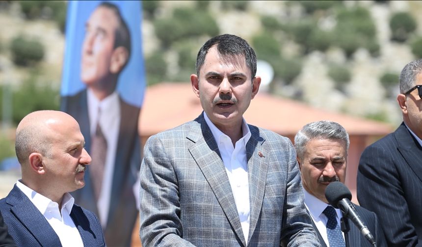 Türkiye, Asrın Felaketi Sonrası 250 Bininci Konutun Anahtarını Teslim Etti