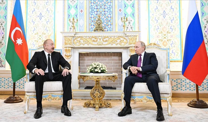 Rusya Devlet Başkanı Putin ve Azerbaycan Cumhurbaşkanı Aliyev bir araya geldi