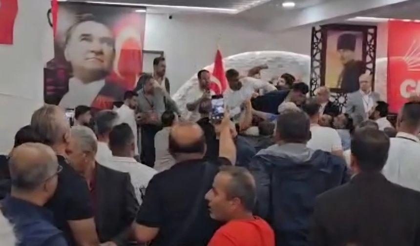 CHP ilçe kongresinde yumruklar konuştu