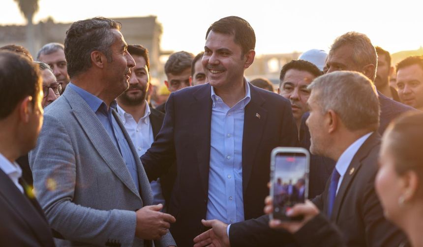 Bakan Kurum Hatay'da deprem konutlarını inceledi