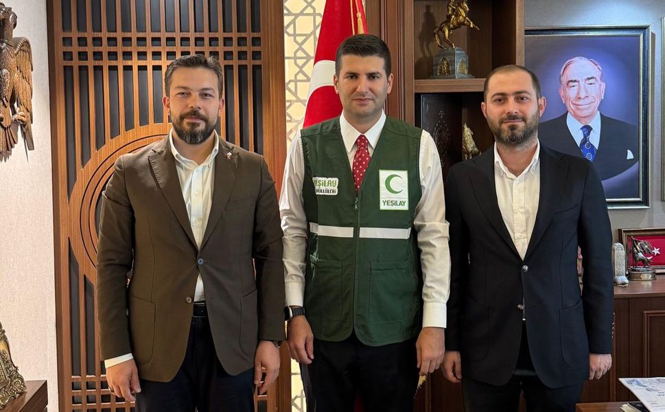 Ülkü Ocakları Genel Başkanı Yıldırım’a Yeşilay’dan Ziyaret